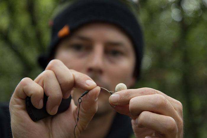 Zeer makkelijk te curven tussen duim en wijsvinger.