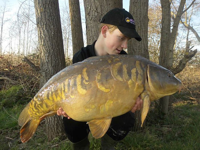 Ook Simon Maes had een goed weekend, deze spiegel was het haasje.