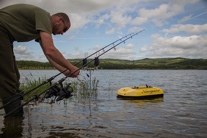 Tegenwoordig gebruik ik een Navigator voerboot.