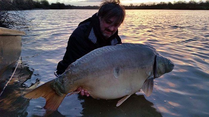 eddy-sterckx-op-lac-de-villedon-red-angel-betaalwater-thecarpspecialist3