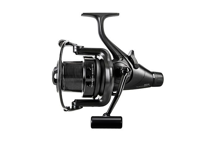 Het grotere nieuwe model: de 8000 BR.