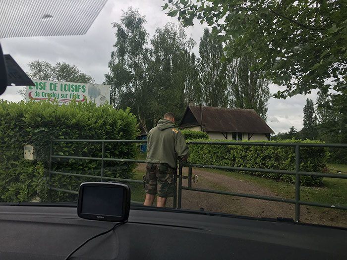 Het domein is afgesloten met een hek: super veilig!