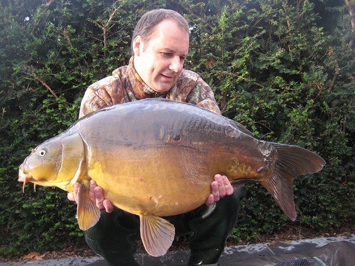 Wesley Lagaert geeft ook flink gas. Op het Belgische Integra heeft hij afgelopen week liefst 3 karpers van meer dan 30 lb weten te vangen, waaronder deze beauty!